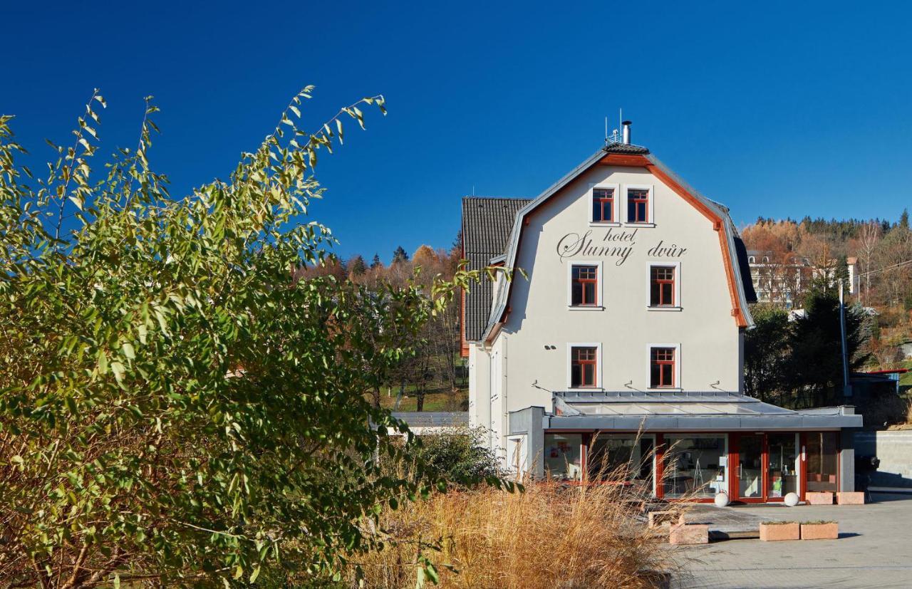 Hotel Slunny Dvur Jeseník المظهر الخارجي الصورة