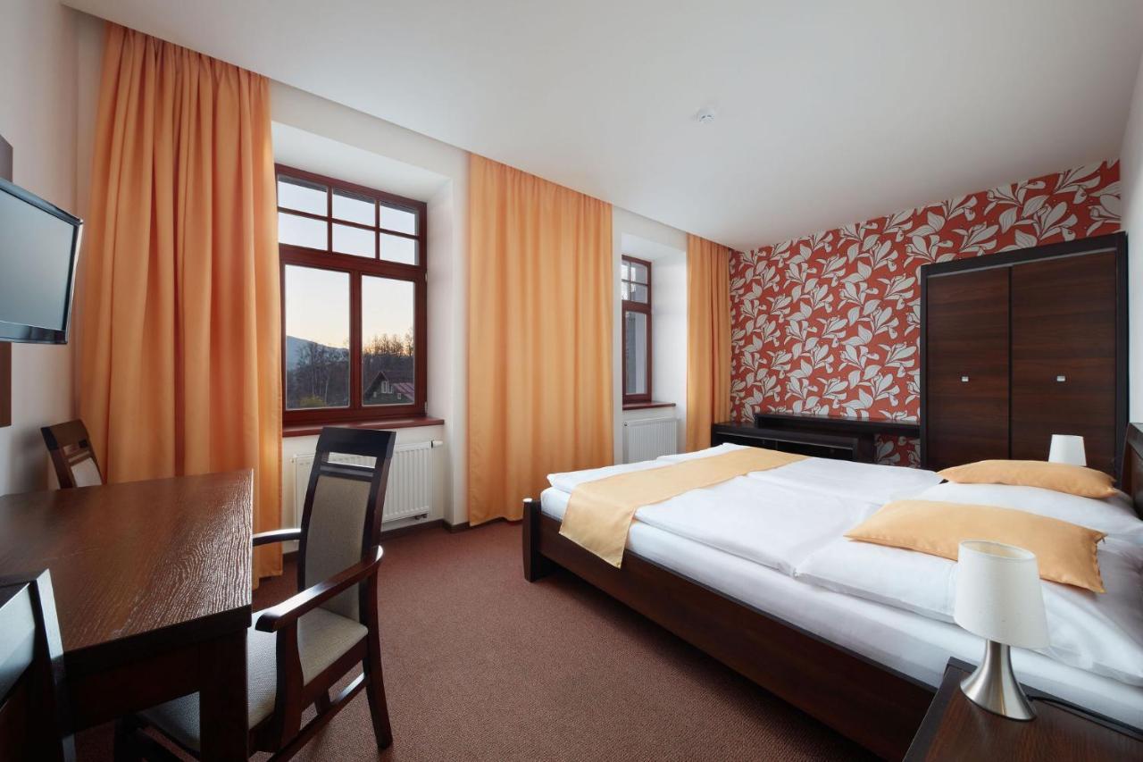 Hotel Slunny Dvur Jeseník المظهر الخارجي الصورة