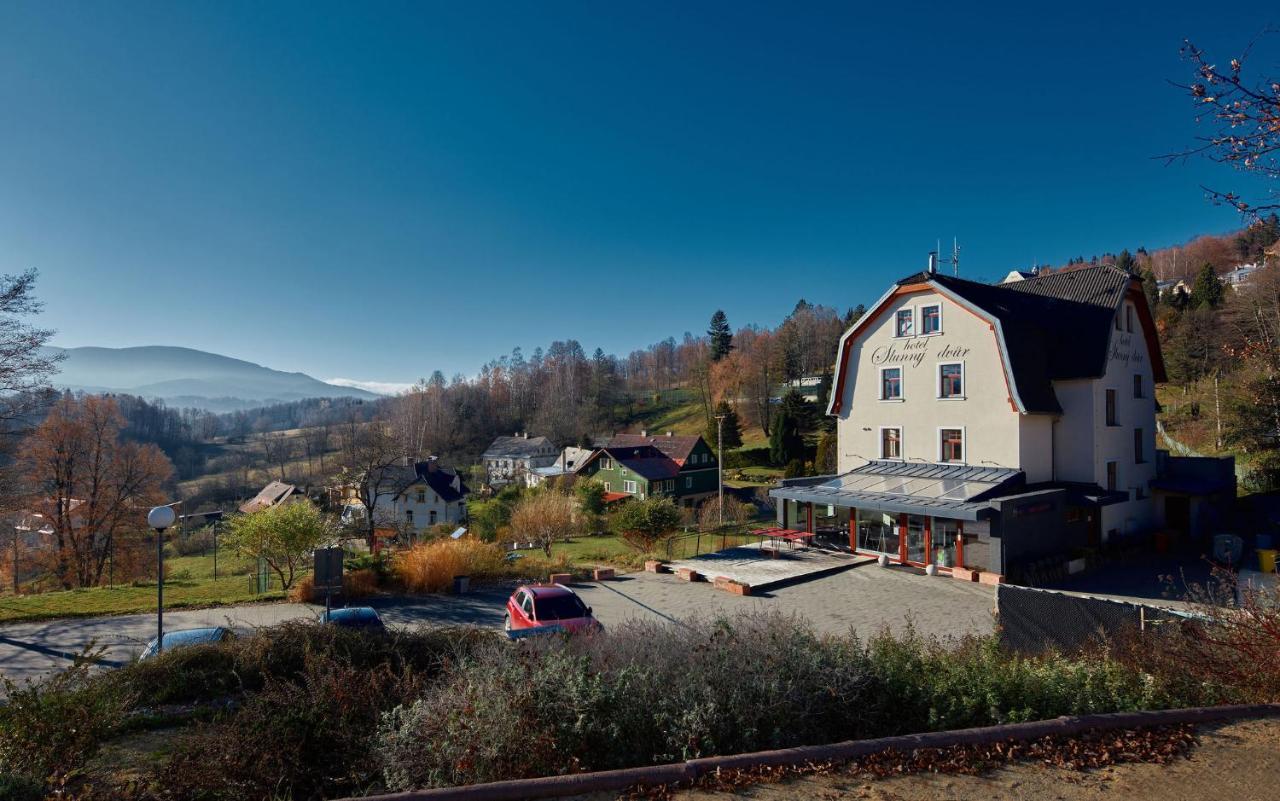 Hotel Slunny Dvur Jeseník المظهر الخارجي الصورة