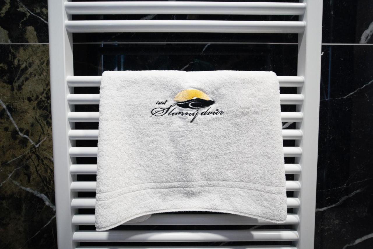 Hotel Slunny Dvur Jeseník المظهر الخارجي الصورة