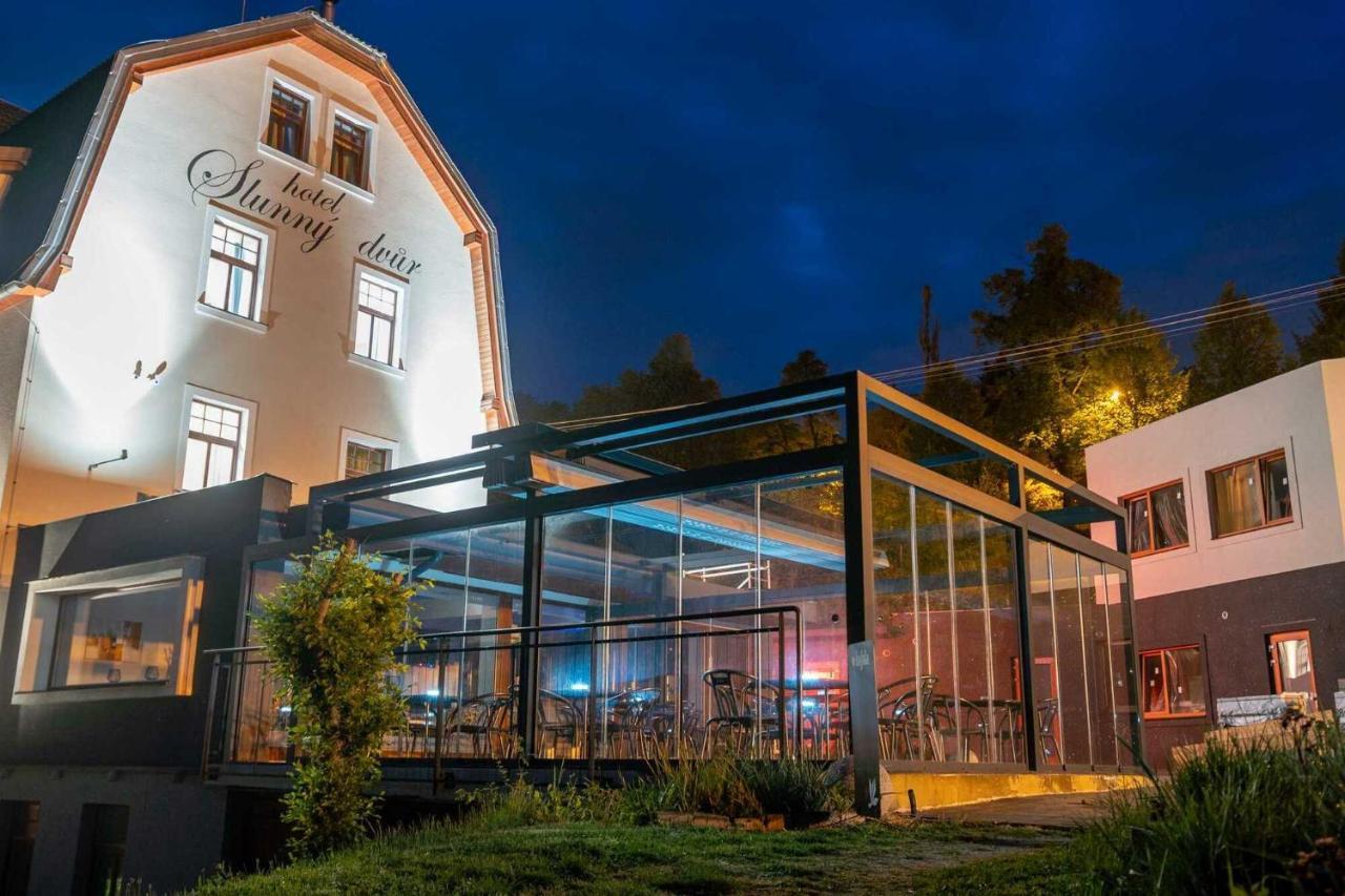Hotel Slunny Dvur Jeseník المظهر الخارجي الصورة