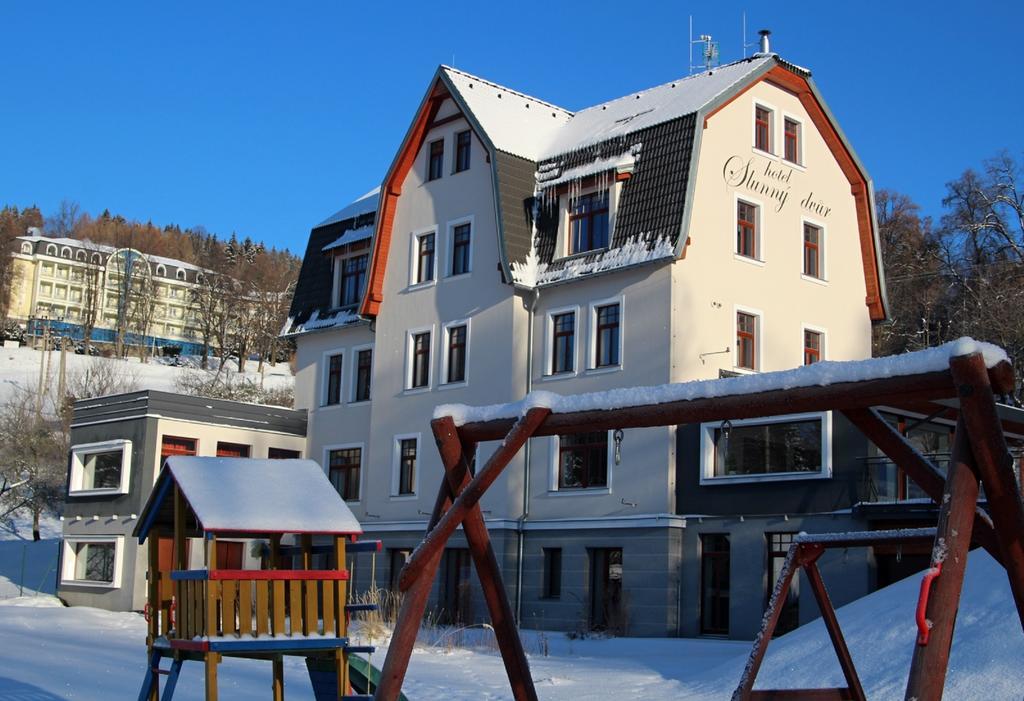 Hotel Slunny Dvur Jeseník المظهر الخارجي الصورة